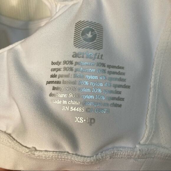 Aerie Fit White Padded Sports Bra Medium Impact NWT - Picture 3 of 4